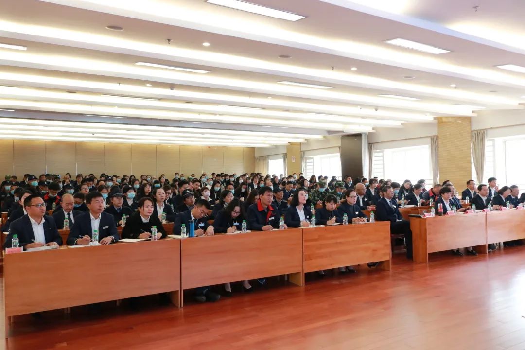 凝心聚力  乘风破浪  扬帆云纺新航程——云纺集团召开2021年工作会